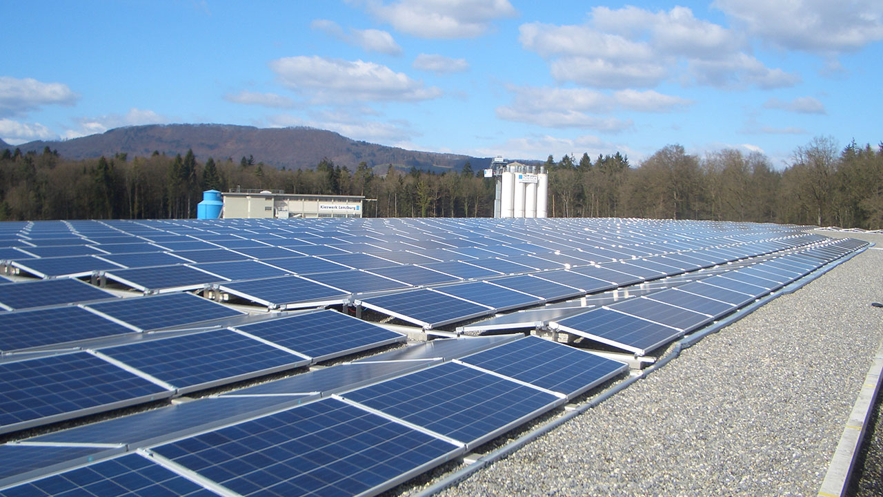 Ballastarmes PVMontagesystem für Flachdächer in Erneuerbare Energien, Schweiz diybook.de