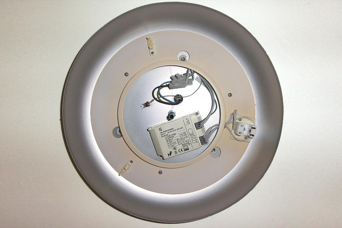 LED - Lampe anschließen - Anleitung & Tipps @