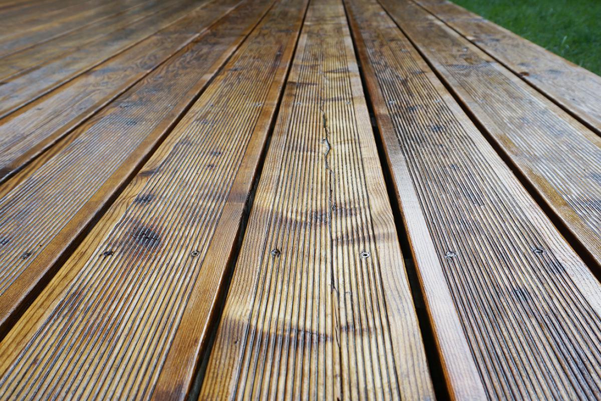 Holzterrasse ölen Anleitung & Tipps vom Tischler holztisch ölen mit rapsöl