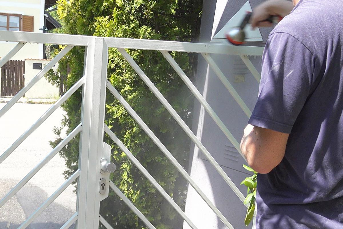 Metallzaun Streichen Anleitung Diybook De