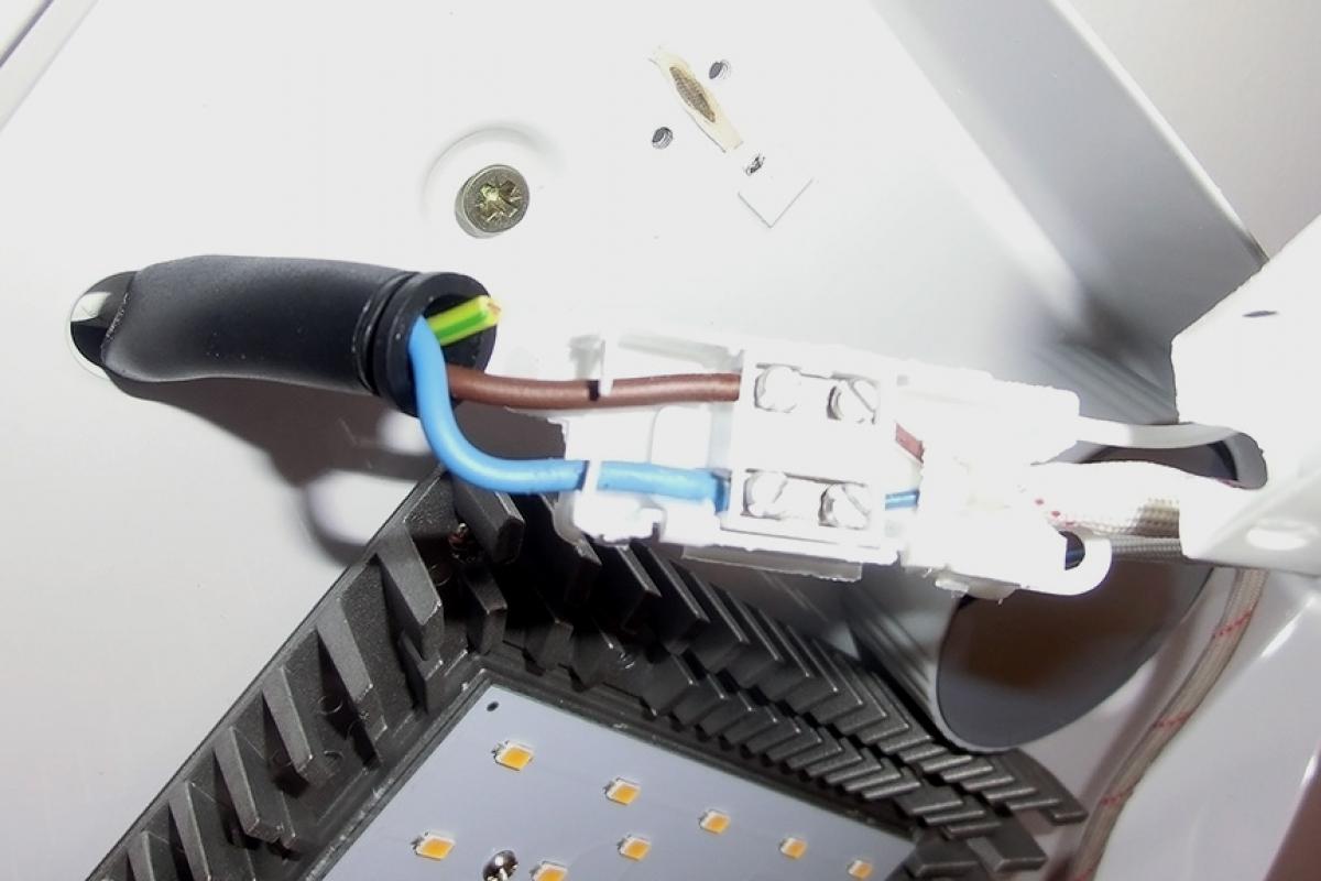 Der Erdleiter Wie Und Vor Allem Wen Schutzt Er Anleitung Tipps Vom Elektriker Elektroinstallation Diybook De