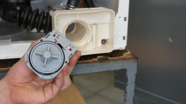 Aeg öko Favorit Spülmaschine Pumpt Nicht Ab Die Waschmaschine pumpt nicht ab - 6 Gründe | Haushaltsgroßgeräte