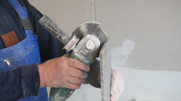 Fliesen Schneiden Fliesen Legen Diybook De
