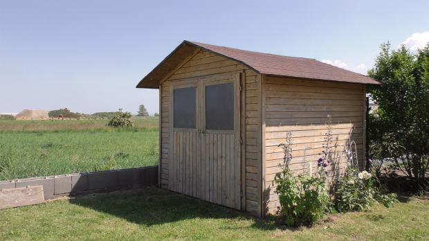 Gartenhaus neu streichen Grundieren und Lasieren Anleitung diybook.de