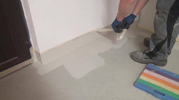 beton streichen malerkrepp vom sockel entfernen keller betonfarbe beton streichen malerkrepp vom sockel entfernen keller betonfarbe
