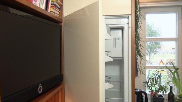 Kühlschrank Schleppscharnier : Liebherr kühlschrank: scharnier wechseln anleitung @ diybook.de Kühlschrank Schleppscharnier : Liebherr kühlschrank: scharnier wechseln anleitung @ diybook.de