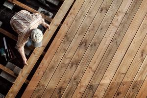 Holzdeck bauen leicht gemacht