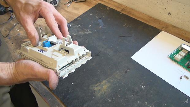 Platine wieder einsetzen Platine wieder einsetzen